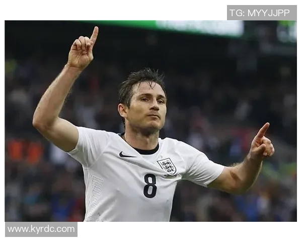 传奇球星同框:回顾足球黄金时代的经典时刻与辉煌岁月 传奇球星同框:回顾足球黄金时代的经典时刻与辉煌岁月