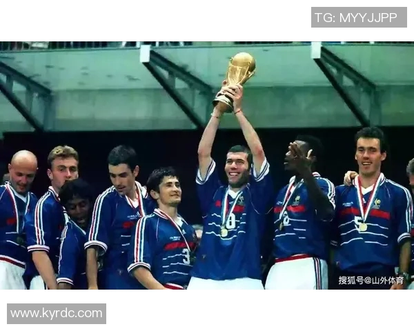 九十年代法国足球传奇:齐达内、亨利与世界足球的辉煌篇章 九十年代法国足球传奇:齐达内、亨利与世界足球的辉煌篇章