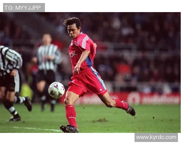 足球球星帅气剪辑集锦 展现足坛巨星风采与精彩瞬间 足球球星帅气剪辑集锦 展现足坛巨星风采与精彩瞬间